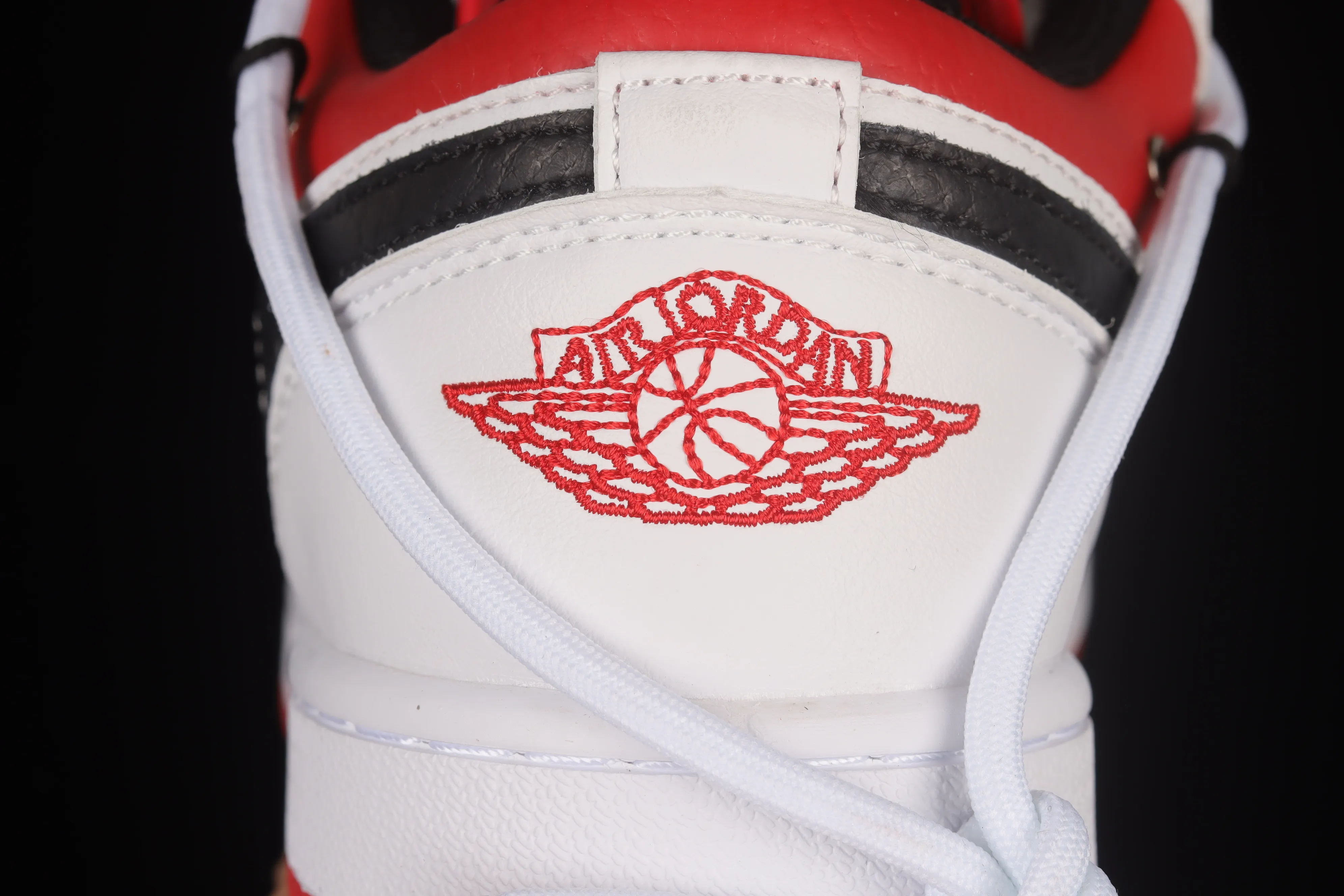 All categories Air Jordan Jordan series basketball shoes Air Jordan 1 Low Air Jordan 1 Low AJ1 Joe 1 customized version Vibe flavor deconstruction sports culture basketball shoes 553558-118